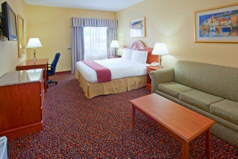 Fairfield Inn & Suites Houston Hobby Airport Room photo